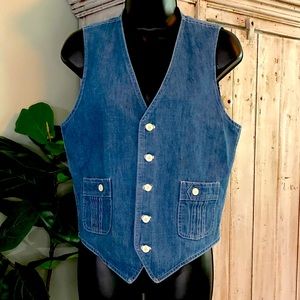 Vintage women’s Lee denim vest